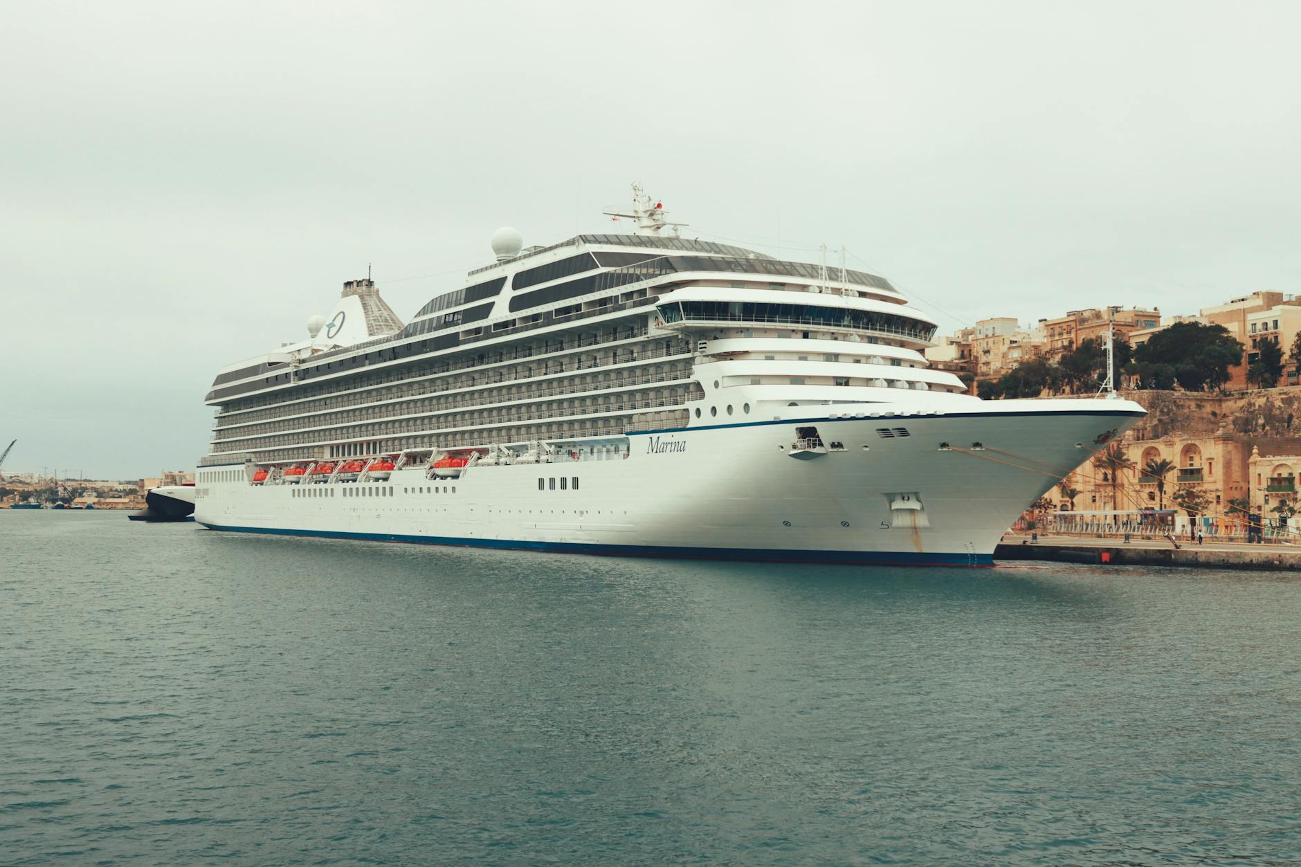 Oceania Cruises Unveils 2026 Travel Campaign