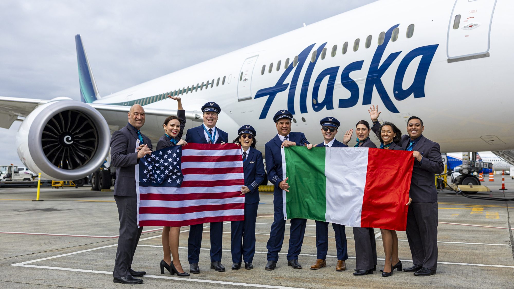 Alaska Airlines Unveils Modernized Portland Lounge as Part of West Coast Expansion